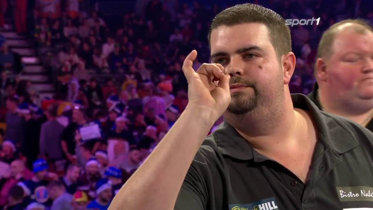 Clemens scheidet nach Thriller aus