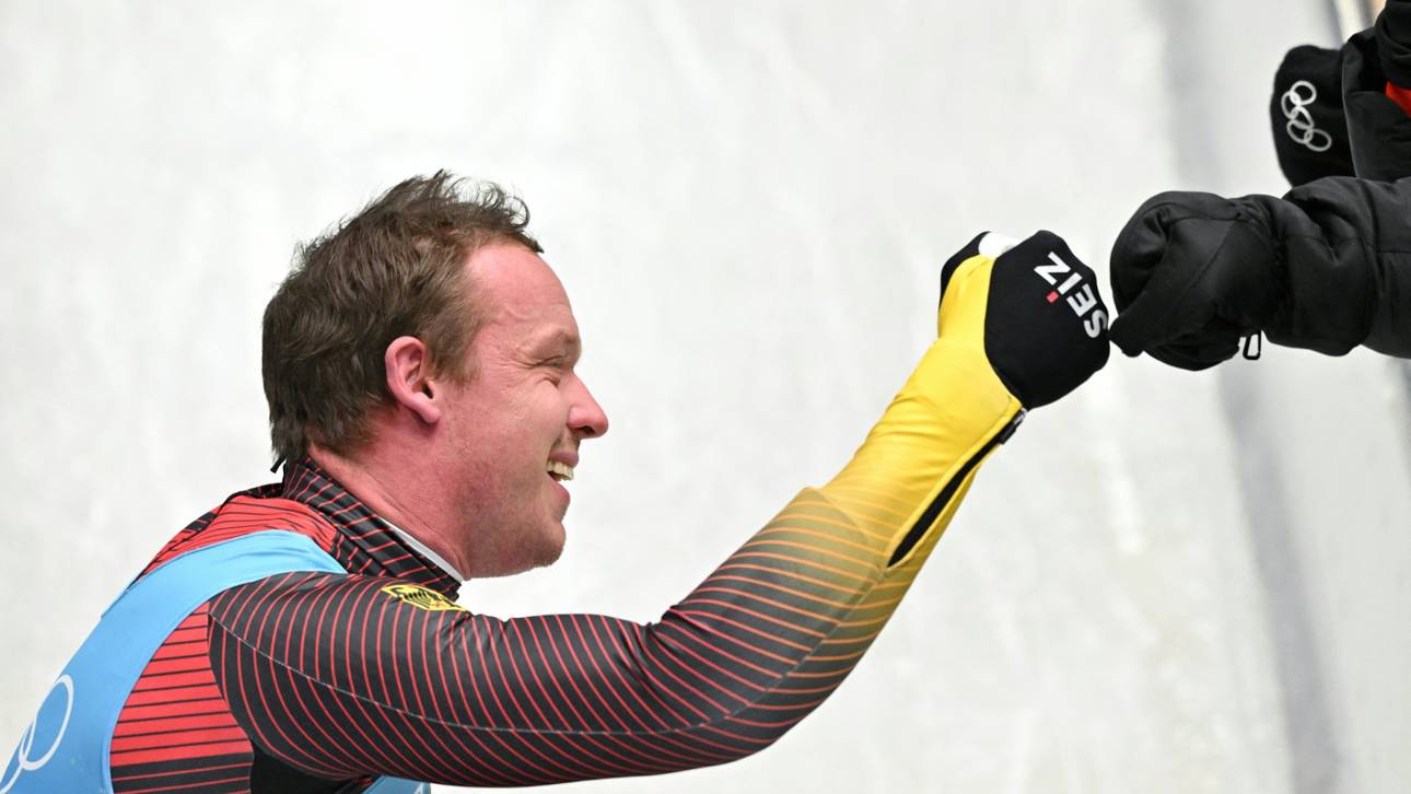 Bei Olympiasieg: Geisenberger will Loch die Füße küssen