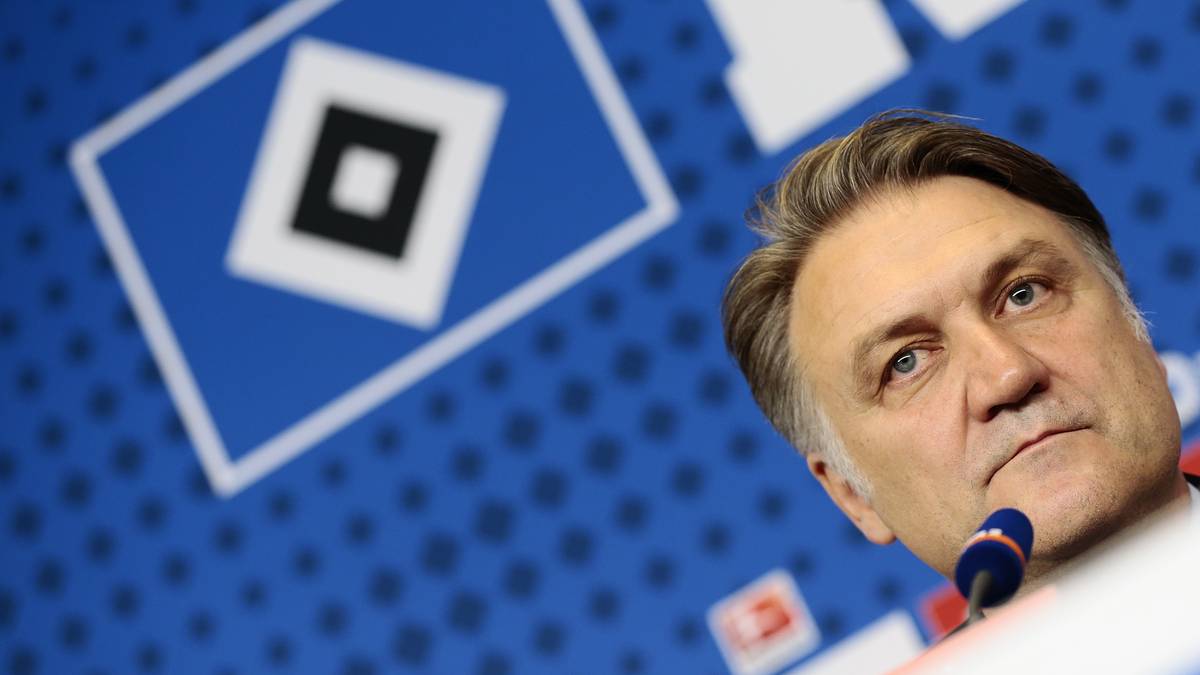 Dietmar Beiersdorfer wird im Juli 2014 als Messias zurückgeholt. Er soll die Ausgliederung moderieren, das Gesicht des neuen HSV werden. Beiersdorfer wird zum Vorstandsvorsitzenden ernannt