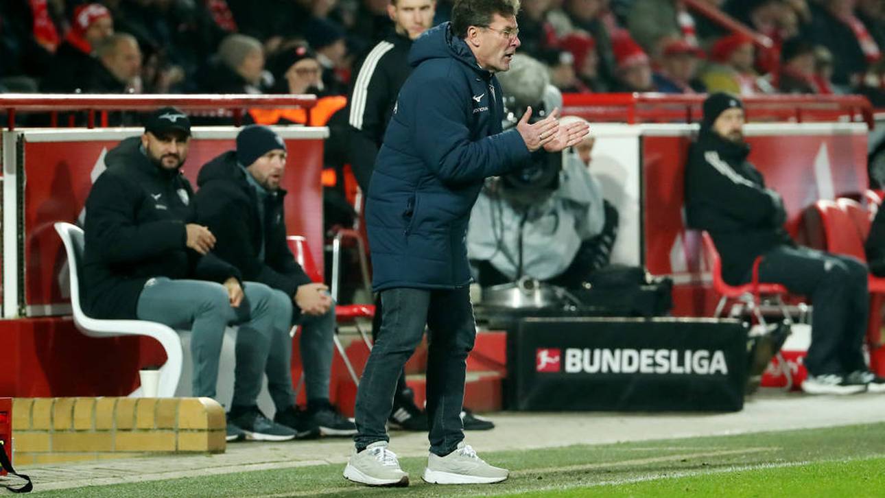 Dieter Hecking hofft mit Bochum auf den ersten Sieg