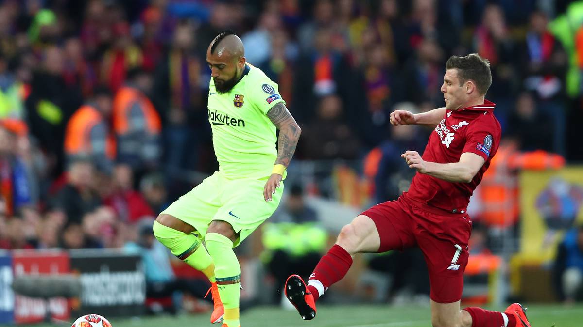 ARTURO VIDAL (bis 75.): Fing engagiert an und versuchte sich gegen die rote Übermacht zu stellen. Schlug unter anderem einen 40 Meter langen Traumball auf Messi. Baute dann aber genau so schnell ab und ging mit seinem Kameraden unter. Stand beim vierten Gegentor nicht mehr auf dem Platz. SPORT1-Note: 4,5