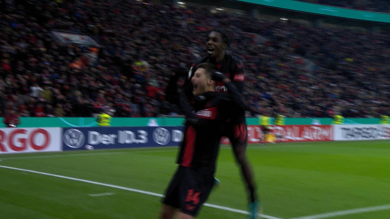 Torfeuerwerk! Nächste Bayer-Gala