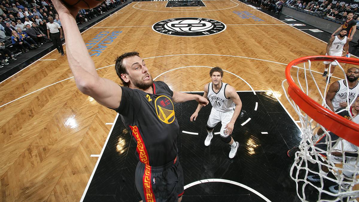 Dieser schöne Dunk von Andrew Bogut bleibt da nur Beiwerk für die Warriors, die erst ihre 12. Niederlage in dieser Saison kassieren