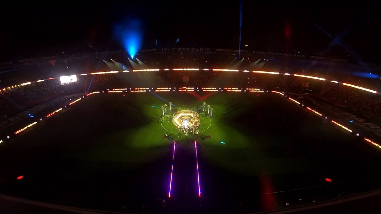 Ligue 1: Imposante Lichtershow bei PSG-Meisterfeier