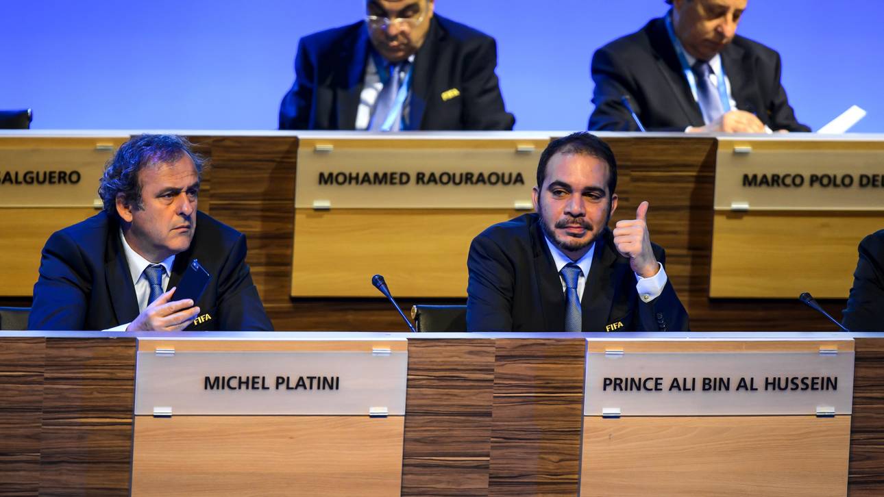 Platini macht Werbung für Prinz Ali