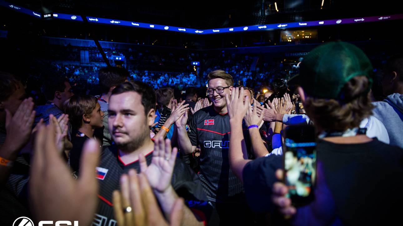 Superteam FaZe bisher ohne Fehler