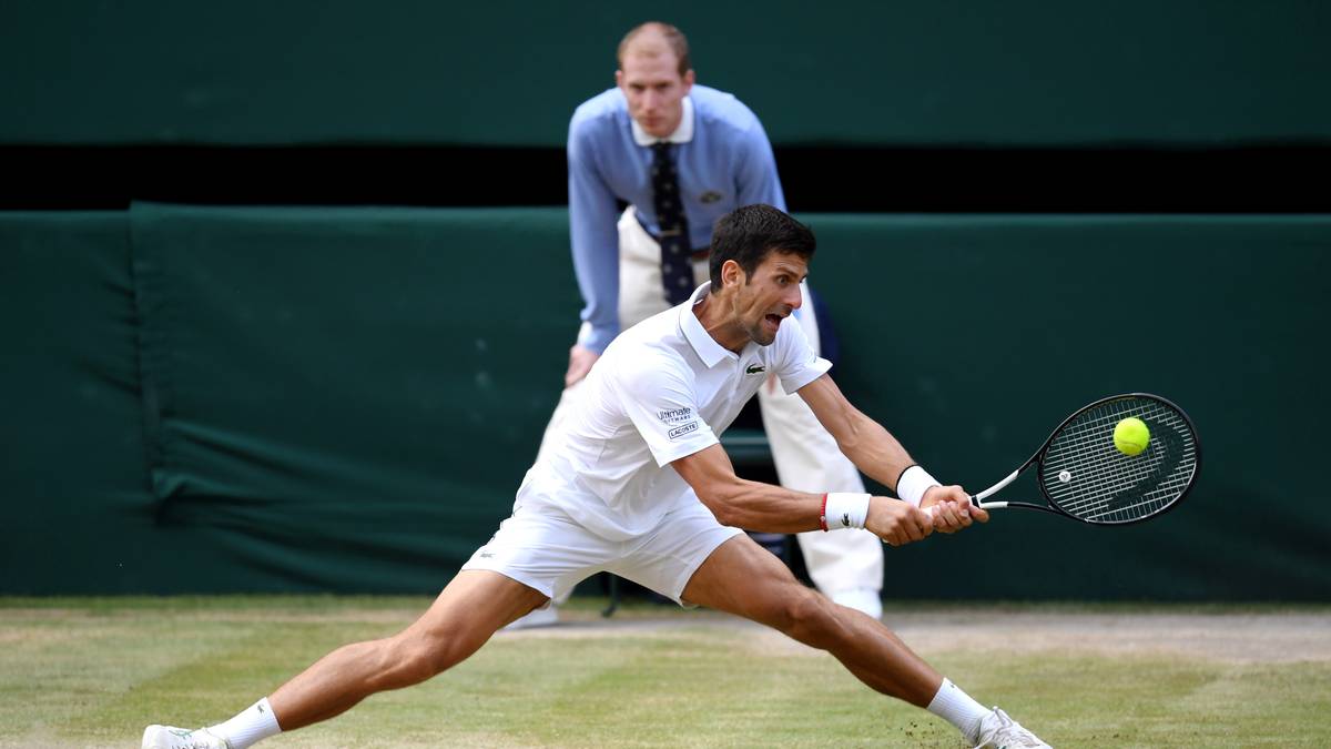 In Wimbledon kehrt Djokovic wieder in die Erfolgsspur zurück. Auf seinem Weg ins Finale gibt er lediglich zwei Sätze ab