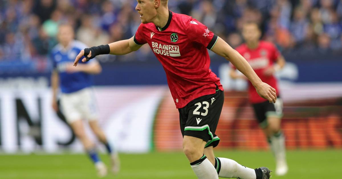 Hannover wins the fiery derby and jumps to third place