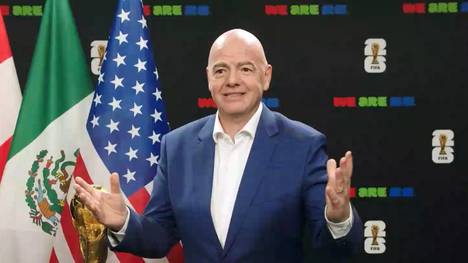 Die Vorbereitungen zur WM 2026 in Nordamerika sind bereits voll im Gange. FIFA-Präsident Gianni Infantino stellt nun klar, dass die kommende Weltmeisterschaft das größte Sportereignis sein wird.