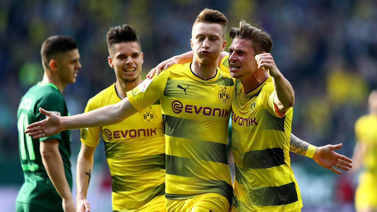 Einzig Marco Reus (M.) konnte nach seiner überstandenen Knieverletzung in der Rückrunde als Leader überzeugen. Der Nationalspieler arbeitete schon erfolgreich bei Borussia Mönchengladbach mit ihm zusammen. Gut möglich, dass Favre den neuen BVB um den gebürtigen Dortmunder aufbaut und ihn zum Kapitän ernennt