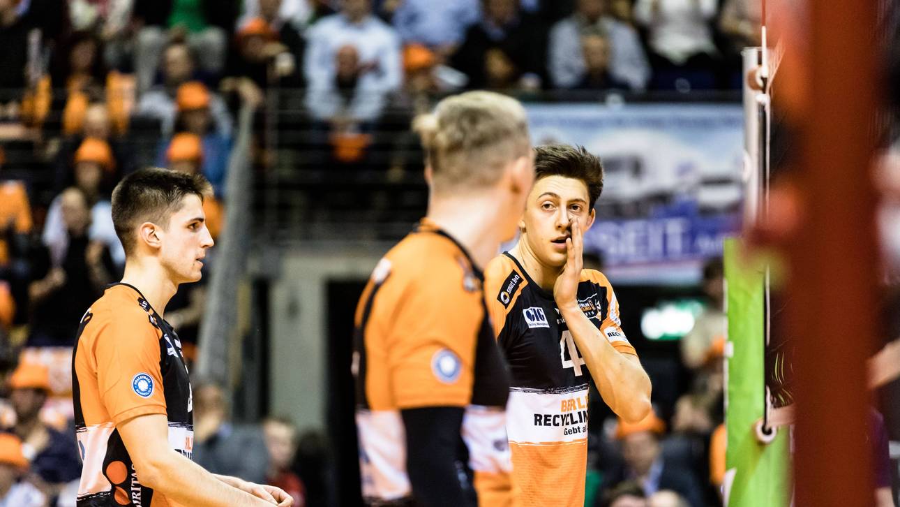 Berlin muss um Halbfinale zittern