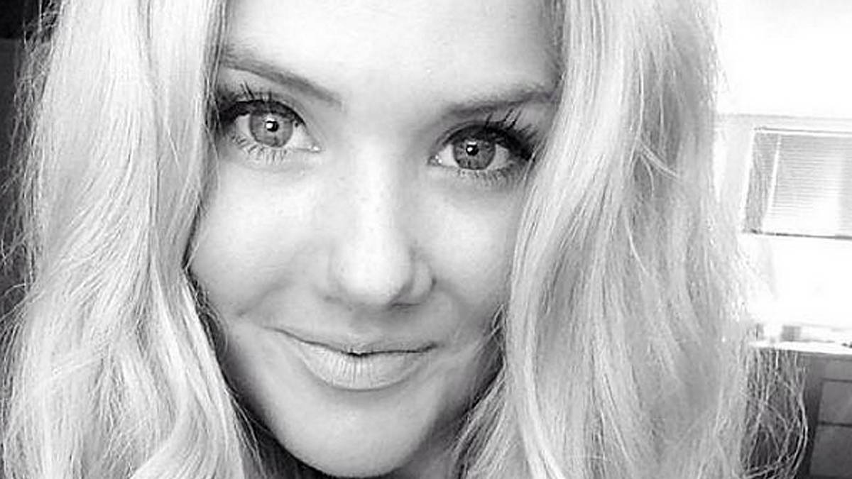 Mit ihren langen blonden Haaren und ihren strahlenden Augen ist die Norwegerin ein echter Hingucker