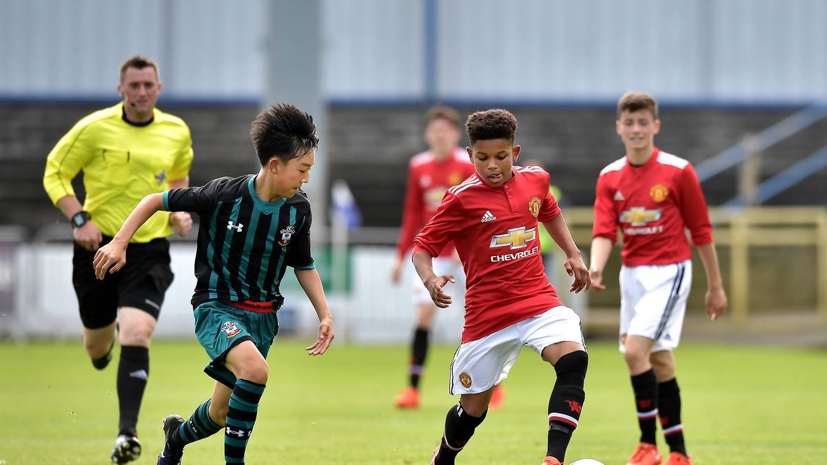 SHOLA SHORETIRE (im Bild im Sommer 2017): Der Spieler von Manchester United hat einen Rekord aufgestellt: Gegen den FC Valencia debütierte er in dieser Saison für die U19 in der UEFA Youth League als jüngster Spieler in der Geschichte des Wettbewerbs - mit gerade einmal 14 Jahren!