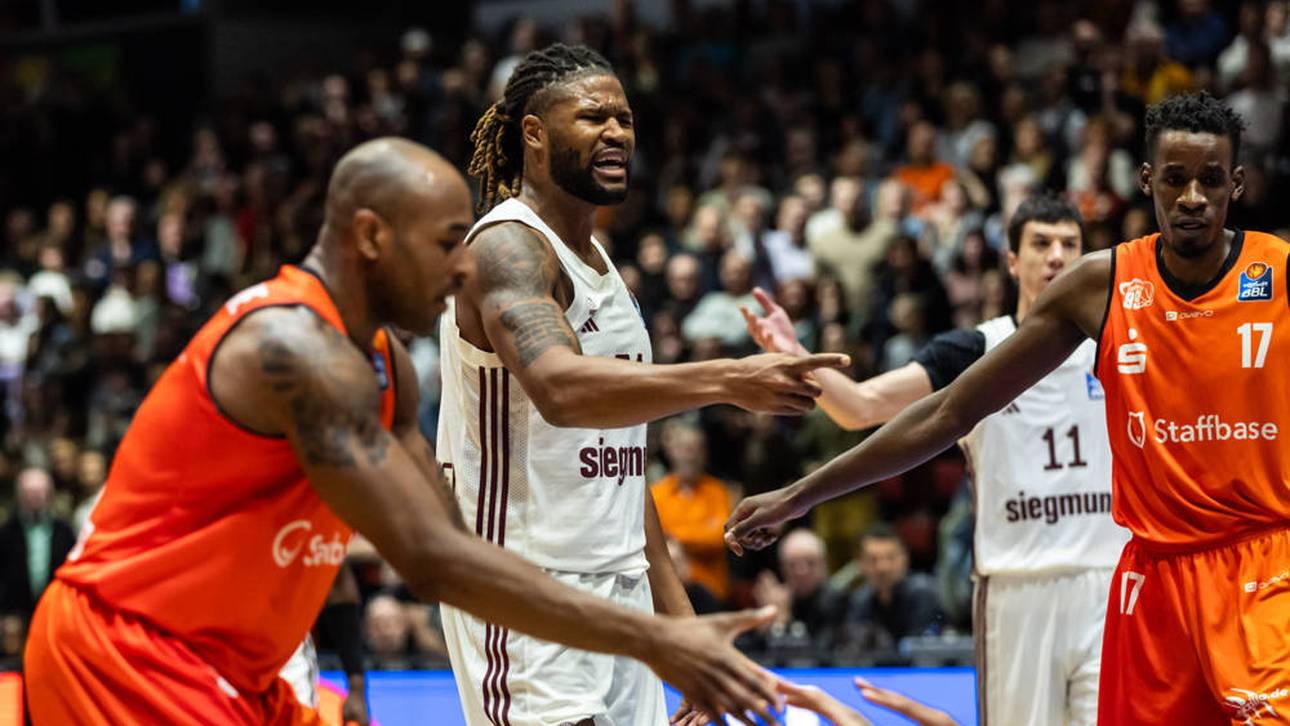 Rudelbildung bei Bayern-Sieg