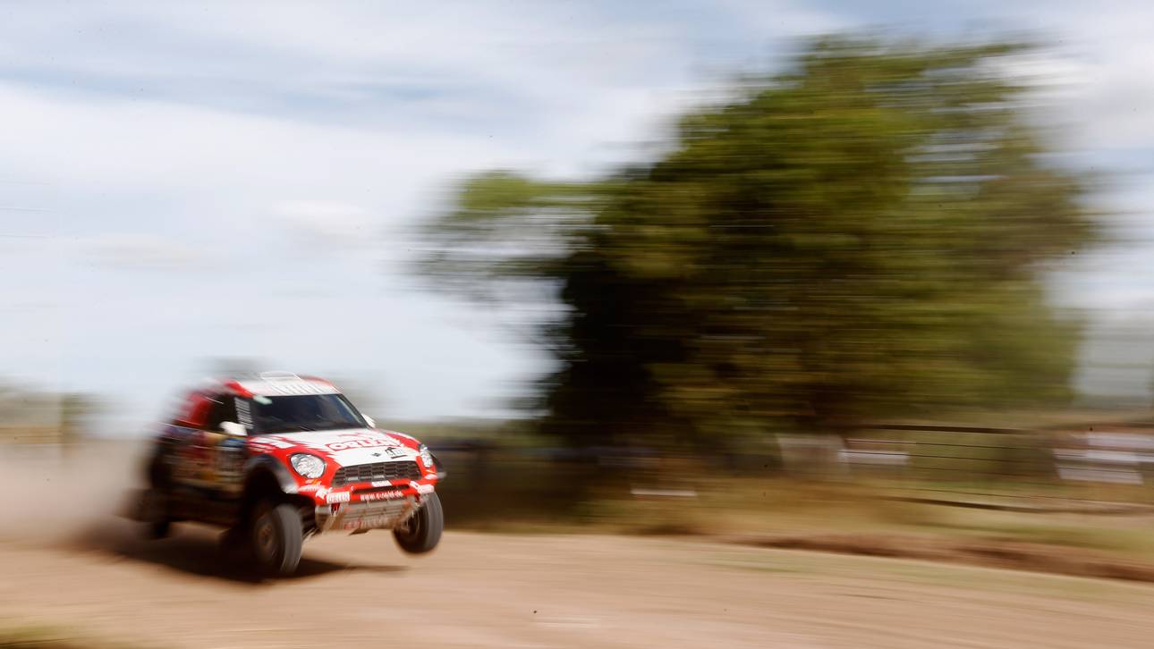 Malysz setzt Dakar trotz Problemen fort