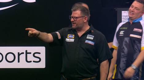 James Wade stand trotz seiner guten Leistung kurz vor dem Aus. Chris Dobey kämpft sich mit guten Darts an den Star ran, jedoch zeigt Wade im letzten Leg seine Überlegenheit und zieht ins Viertelfinale. 