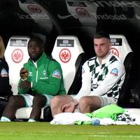 Beim SV Werder Bremen herrscht nicht nur aufgrund der 0:5-Pleite gegen Bayer Leverkusen am vergangenen Wochenende Unruhe. Schon vor dem Spiel kam es zu seinem Skandal, den nun auch der Stürmerstar des Klubs kommentiert. 