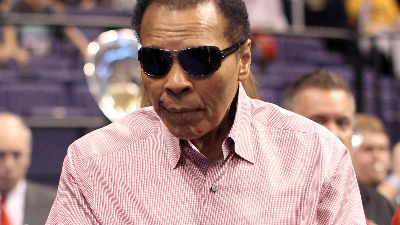 Ali kämpft für inhaftierten Reporter