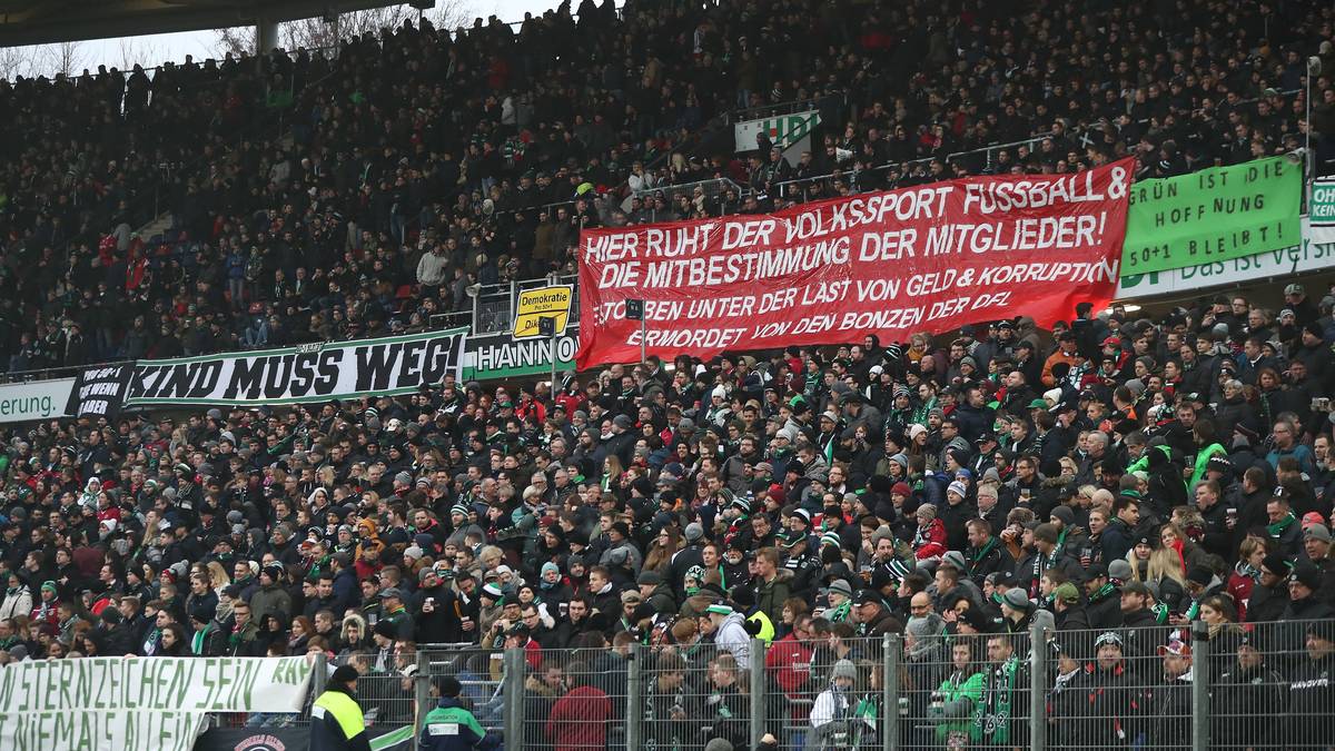 In Hannover gibt es die obligatorischen Demonstrationen gegegn 96-Präsident Martin Kind