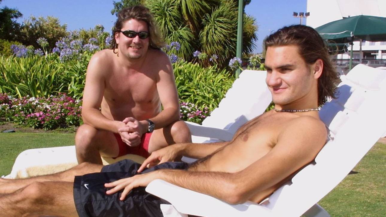 Peter Lundgren und Roger Federer am Rande des Hopman Cup 2000 in Perth
