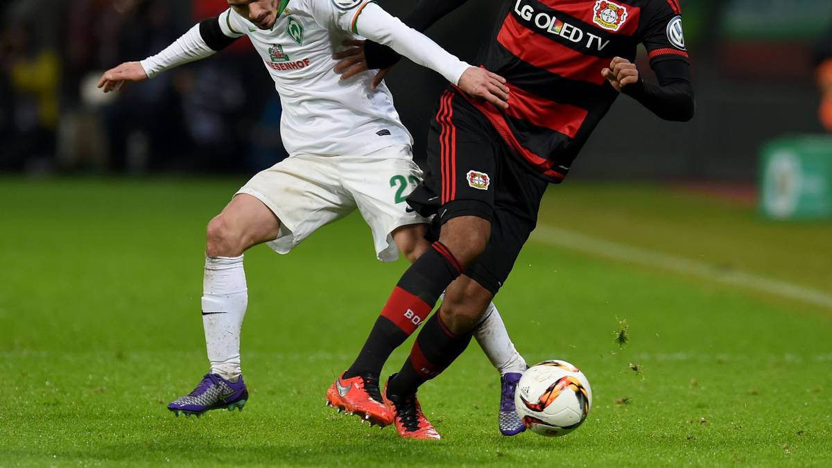 JONATHAN TAH (INNENVERTEIDIGER, 20 JAHRE, BAYER LEVERKUSEN, DEUTSCHLAND): Innenverteidiger mit Offensivdrang. Trotz seines jungen Alters extrem ruhig und konzentriert.