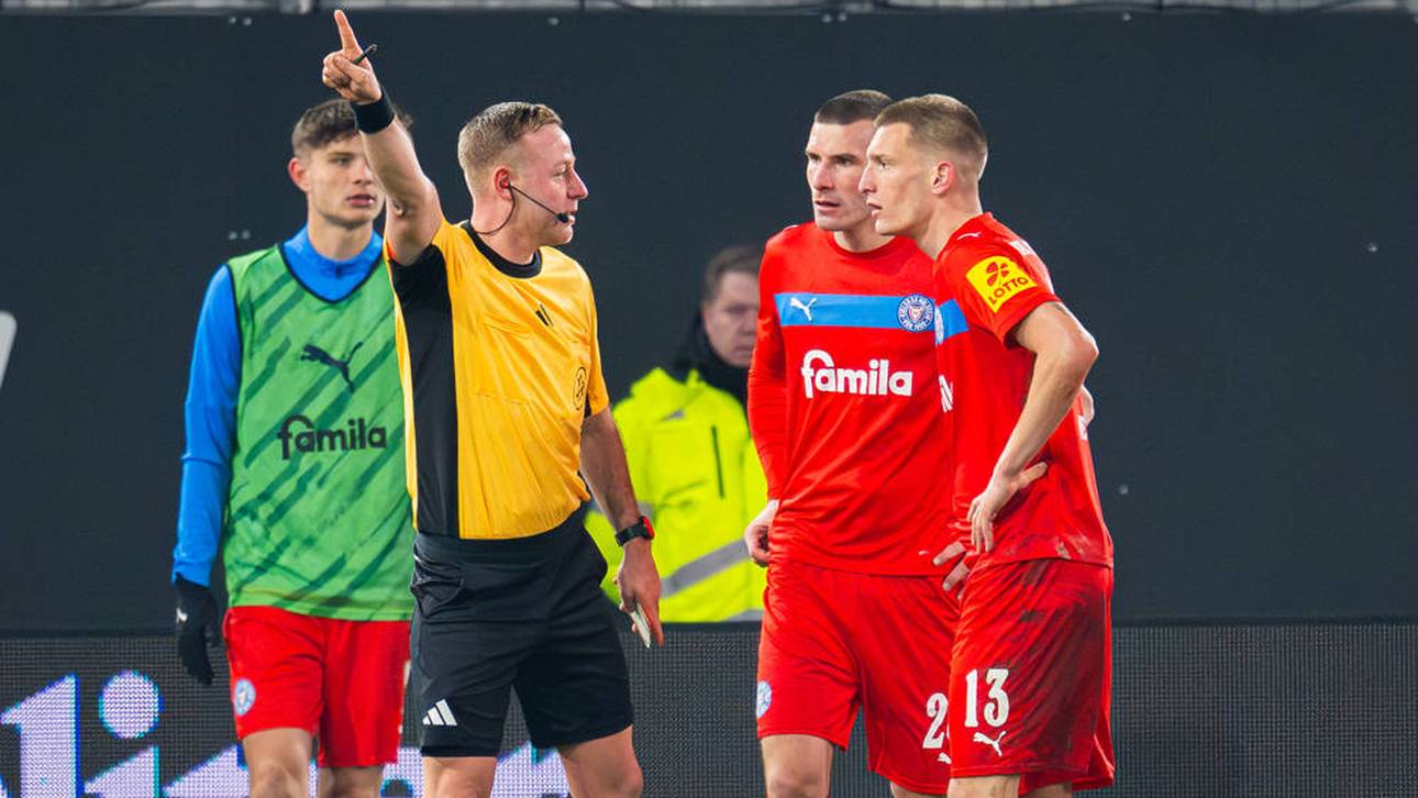 Profi flippt nach Platzverweis aus