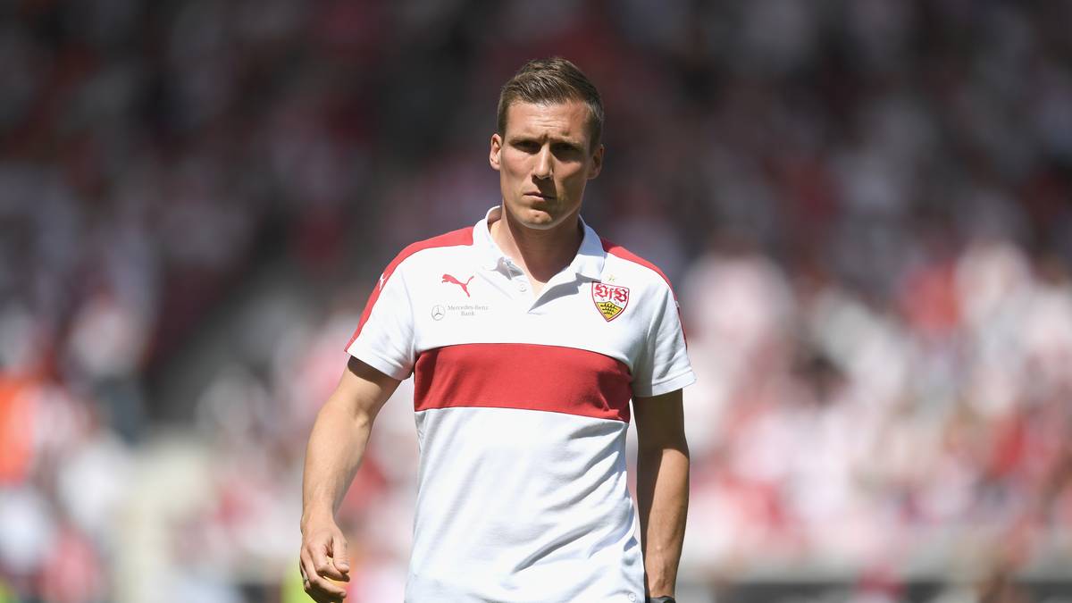HANNES WOLF (36) hat in seiner noch jungen Trainerkarriere schon einige Titel gewinnen können. Mit der U17- und U19-Auswahl des BVB holte er insgesamt drei Meisterschaften. Zuletzt führte er den VfB Stuttgart zurück in die Bundesliga