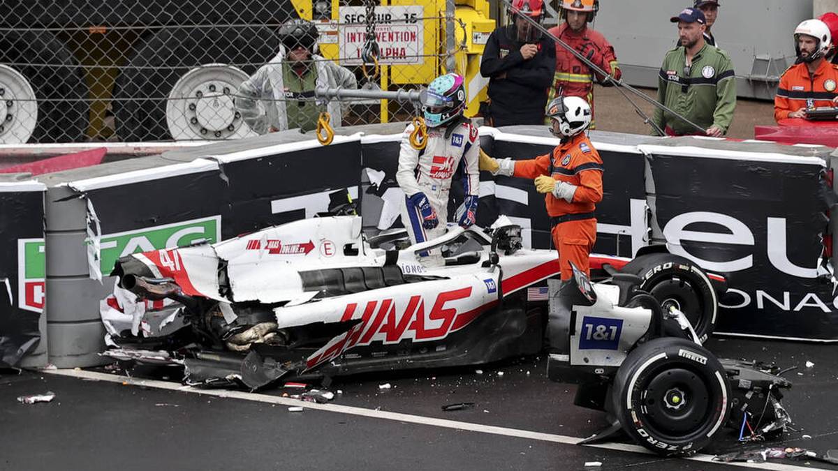 Mick Schumacher stieg unverletzt aus seinem demolierten Haas