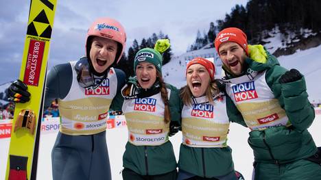 Das Skisprung-Mixed-Team gewann die sechste Goldmedaille für Deutschland