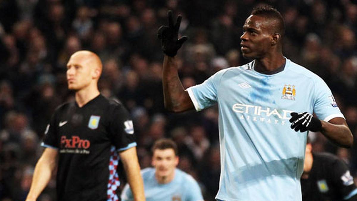 2010: MARIO BALOTELLI (Inter Mailand und Manchester City) - Würde er sich voll auf den Sport fokussieren und sich ein paar Skandale weniger leisten, wäre Mario Balotelli wohl einer der besten Stürmer der Welt. 2010 gewann der bis heute noch ungeschliffene Diamant aus Italien den Golden-Boy-Award. Er kündigte an, auch Weltfußballer werden zu wollen, doch dieser Plan ging gehörig in die Hose. Beim OGC Nizza scheint er immerhin wieder langsam in die Erfolgsspur zu finden