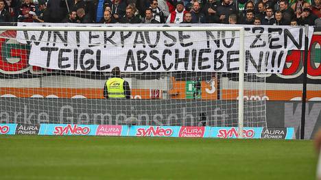 Banner gegen Georg Teigl in Augsburg