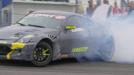 Die AvD Drift Championship macht Station auf dem Hockenheimring. Wie gewohnt, geht es auch dort heiß her - packende Duelle und rasante Motorsport-Action inklusive.