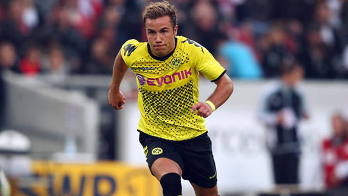 2011: MARIO GÖTZE (Borussia Dortmund) - Der schon mit 17 zu den Dortmunder Profis berufene Mario Götze war das Gesicht des Höhenflugs der Mannschaft von Jürgen Klopp. 2011 verhalf der Kreativspieler der Borussia mit 16 Toren und acht Vorlagen zur Meisterschaft. Kein Wunder, dass er daraufhin zum besten U21-Spieler ernannt wurde