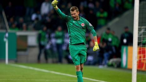 Borussia Moenchengladbach v Eintracht Frankfurt - DFB Cup Semi Final