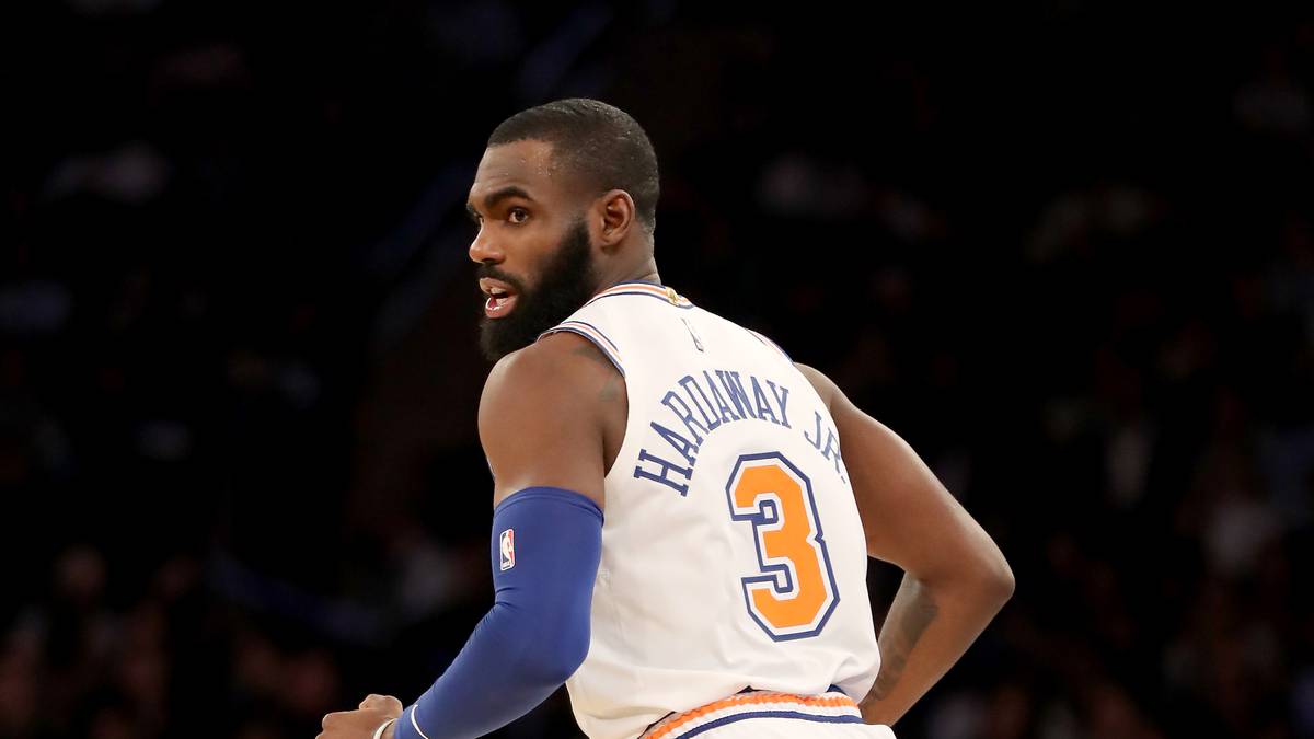 Allerdings ist er mit seinem hochdotierten Vertrag (18 Millionen pro Jahr) sicherlich auch ein Spieler, den die Mavs für einen Trade jederzeit hergeben würden. Solange es aber kein adäquates Angebot gibt, wird er ein wichtiger Bestandteil der Texaner sein