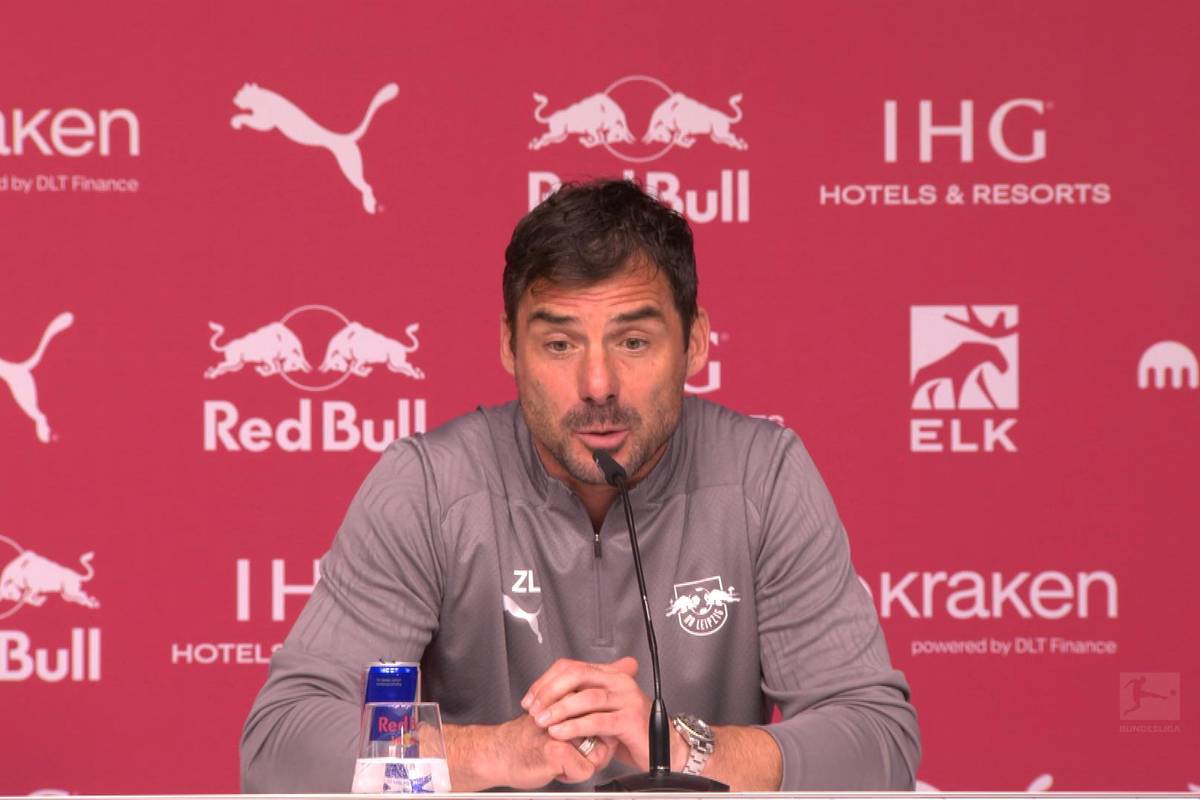 Leipzigs Interimstrainer spricht auf der Pressekonferenz nach dem Spiel gegen den FC Bayern über seine Kapitänsentscheidung.