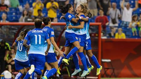Brazil v Spain: Group E - FIFA Women's World Cup 2015