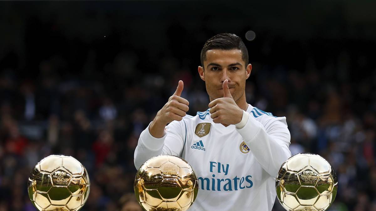 ERFOLGE: Europameister, fünf Mal nationaler Meister, vier Mal CL-Sieger - Ronaldo hat bis auf die WM alles gewonnen, was es zu gewinnen gibt. Für seine unzähligen persönlichen Trophäen (unter anderem fünf Goldene Bälle) hat er sogar ein eigenes Museum in seiner Heimatstadt Funchal gegründet