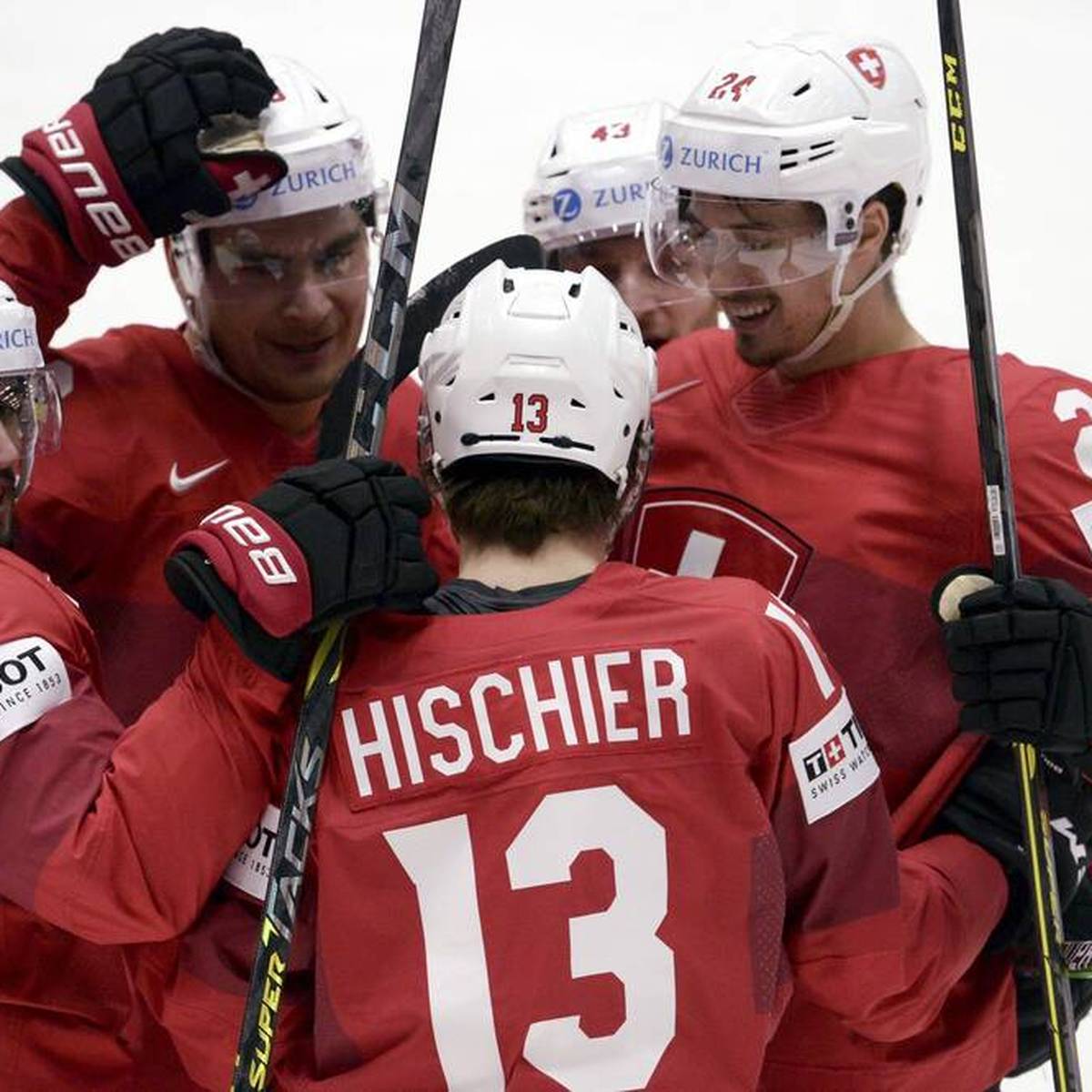 Die Schweiz hat bei der Eishockey-WM in Finnland nach Startschwierigkeiten ihr sechstes Spiel in Folge gewonnen.