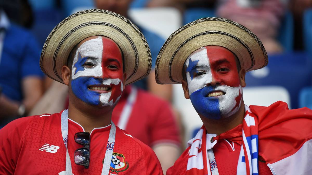 Bunte Gesichter bei Fans von Panama. Es ist ihr erster WM-Auftritt