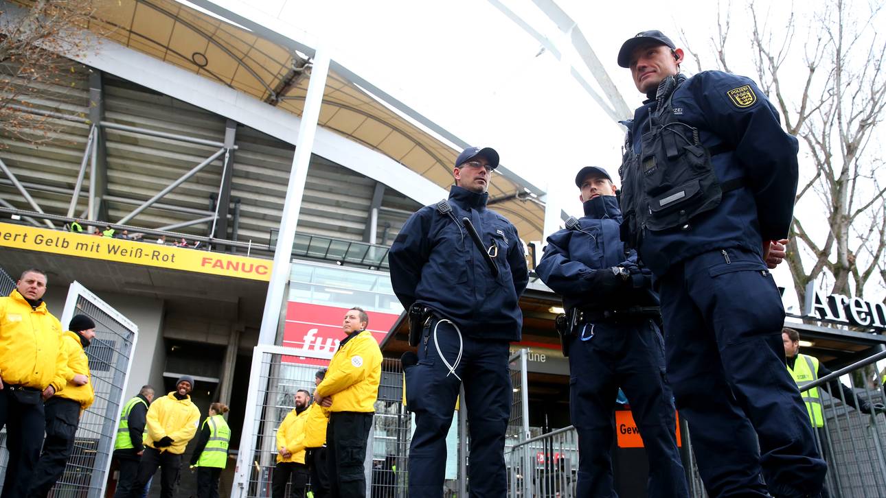Anpfiff in Stuttgart verzögert sich
