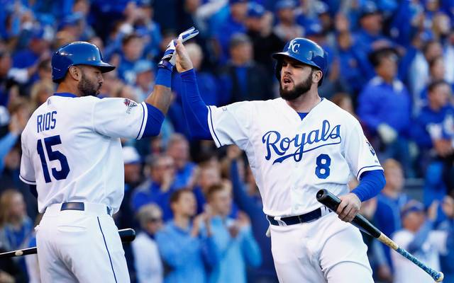 Mlb Kansas City Royals Gewinnen Spiel 2 Im Halbfinale Gegen Die Toronto Blue Jays