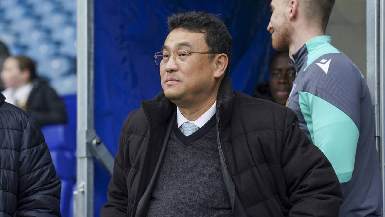 Dejphon Chansiri übernahm Sheffield Wednesday 2014