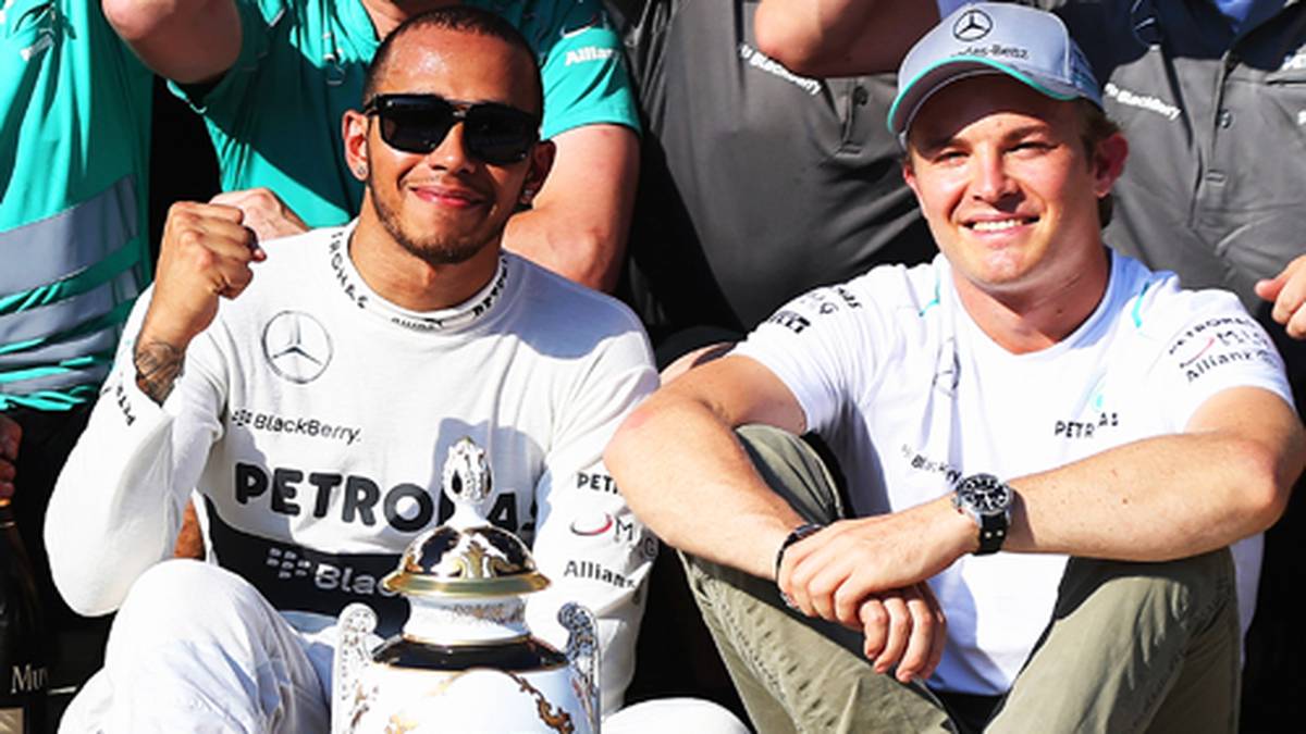 2013: Nach 13 Jahren sind Hamilton und Rosberg wieder vereint. Mercedes gelingt direkt ein deutlicher Sprung nach vorne, wenngleich Red Bull noch weit voraus ist. In Siegen hat Rosberg mit 2:1 die Nase vorn, in der Gesamtwertung liegt aber Hamilton knapp vor seinem deutschen Kumpel aus Jugendtagen