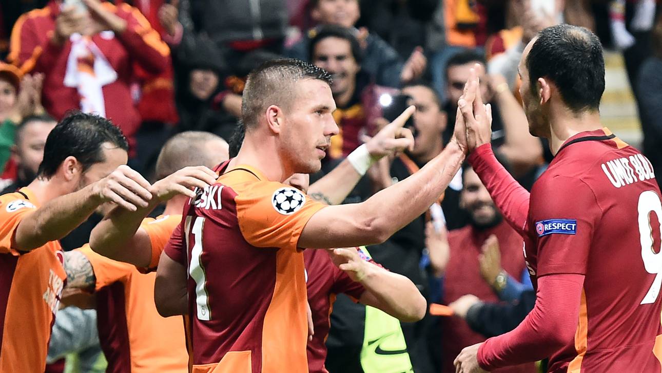Podolski mit Galatasaray auf Rang zwei