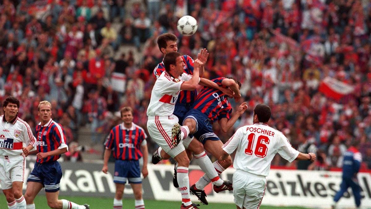 Wild geht es im Mai 1997 zu: Mit einem spektakulären 4:2 vor eigenem Publikum machen die Bayern am 33. Spieltag den Titel perfekt. Der FC Bayern wird zum 14. Mal deutscher Meister