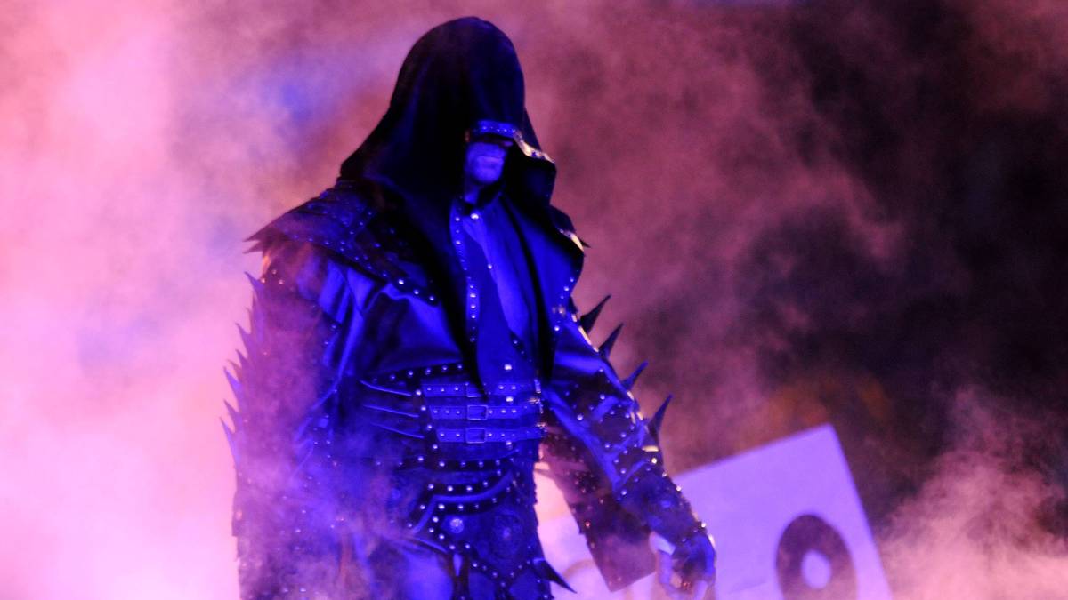 PLATZ 12: THE UNDERTAKER - Seit 1990 aktiv, der langlebigste Mythos der Liga, berühmt für seine Gänsehaut-Auftritte und seine einzigartige WrestleMania-Siegesserie