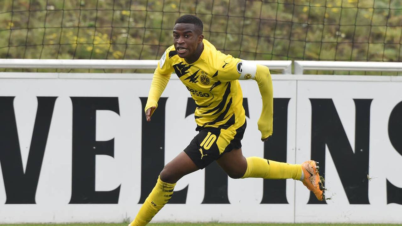 BVB: Youssoufa Moukoko zeigt sich selbstbewusst
