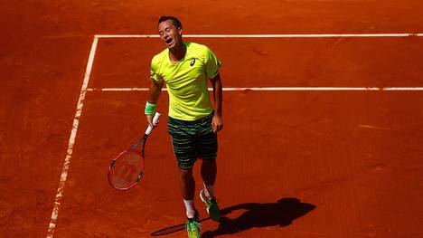 PARIS, FRANCE - MAY 24:  Philipp Kohlschreiber of Germany reacts in his Men's Singles match against Go Soeda of Japan on day one of the 2015 French Open at Roland Garros on May 24, 2015 in Paris, France.  (Photo by Julian Finney/Getty Images)