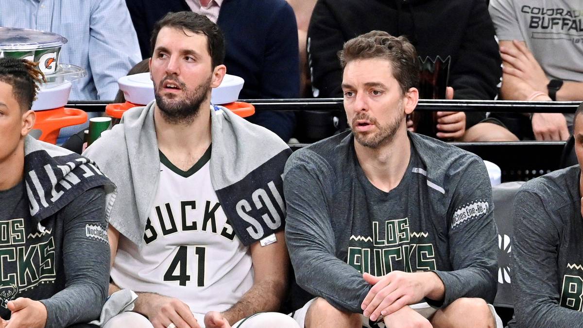 Mirotic (l.) spielte für New Orleans und Milwaukee und startete inklusive Playoffs in 46 Partien. Wie mehrere US-Medien berichtet, hat sich Mirotic für einem Wechsel zum FC Barcelona entschieden